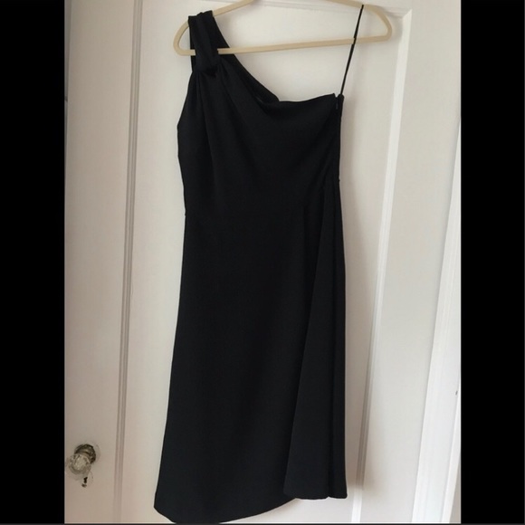 Banana Republic | Semi Formal one shoulder dress